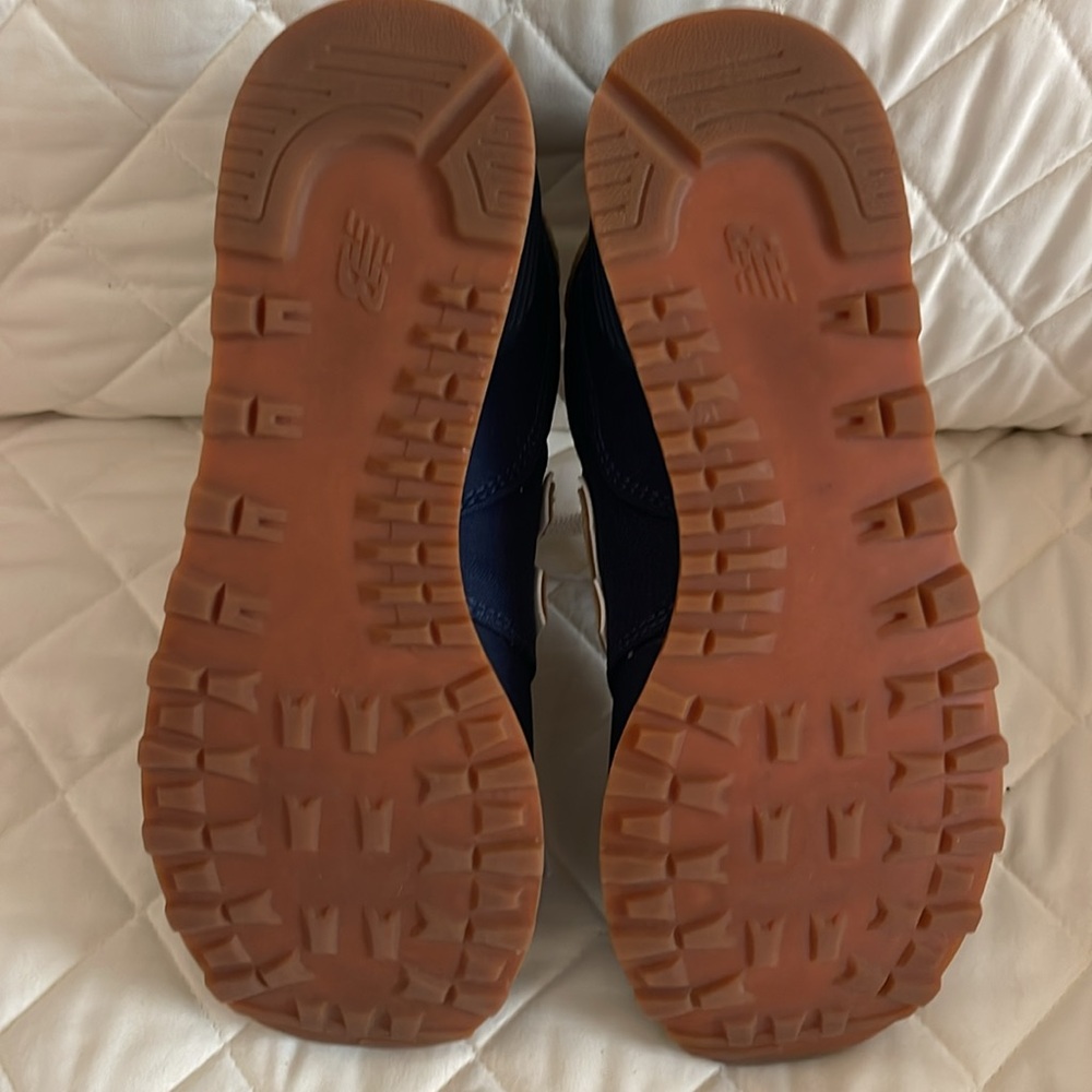 New Balance Navy and Tan Athletic Shoes - Picture 4 of 6